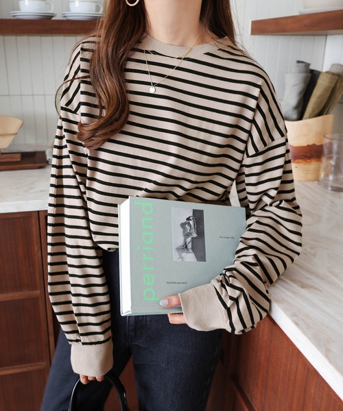 andme(アンドミー)の「タックボリューム袖長袖Tシャツ(Tシャツ/カットソー・レディース・ブラック/ホワイト×ブラック/ブラウン/ベージュ系その他/ブルーグレー/スミクロ/オフホワイト・M)」の19枚目の写真