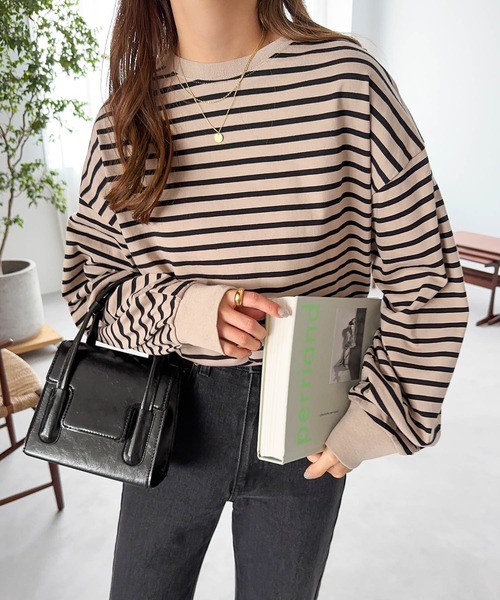 andme(アンドミー)の「タックボリューム袖長袖Tシャツ(Tシャツ/カットソー・レディース・ブラック/ホワイト×ブラック/ブラウン/ベージュ系その他/ブルーグレー/スミクロ/オフホワイト・M)」の21枚目の写真