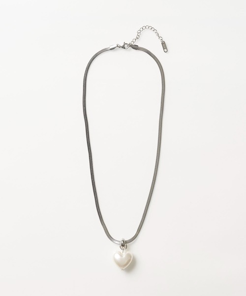 ADPOSION（アドポーション）の「【金属アレルギー対応】サージカルステンレス スネークチェーンハートネックレス（ネックレス・レディース・シルバー/ホワイト/ゴールド・FREE）」の6枚目の写真