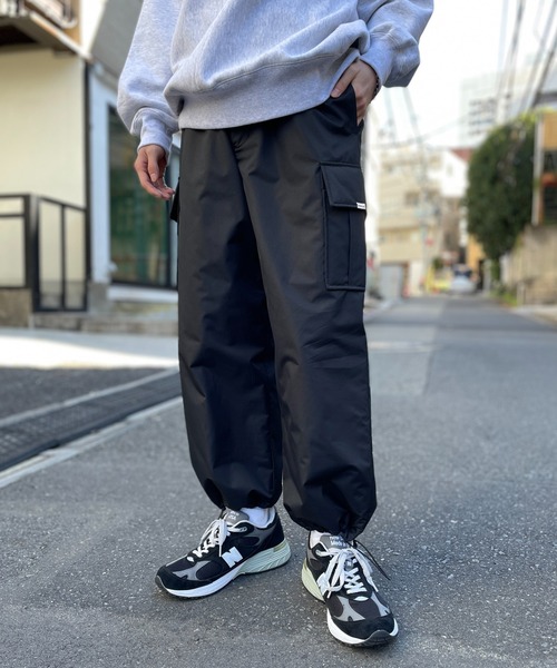 SETUP7（セットアップセブン）の「【SETUP7】中綿入り　ナイロンリップストップカーゴパンツ　M-65　ダウンパンツ（カーゴパンツ・メンズ・カーキ/ブラック/グレー・M/L）」の4枚目の写真