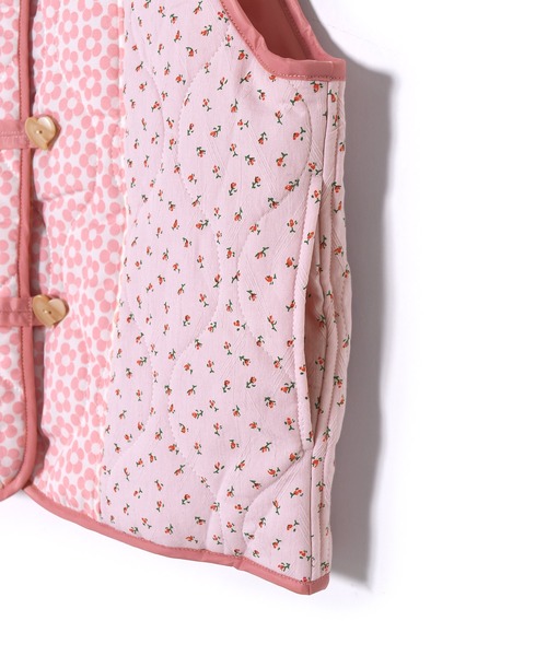 Alley by w closet（アリーバイダブルクローゼット）の「【Alley】花柄ひょうたんキルティングベスト（その他トップス・レディース・ブルー/ピンク・FREE）」の5枚目の写真