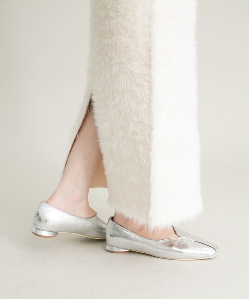 KBF（ケイビーエフ）の「メタリックカットデザインパンプス（パンプス・レディース・ゴールド/シルバー・37/38/36）」の13枚目の写真