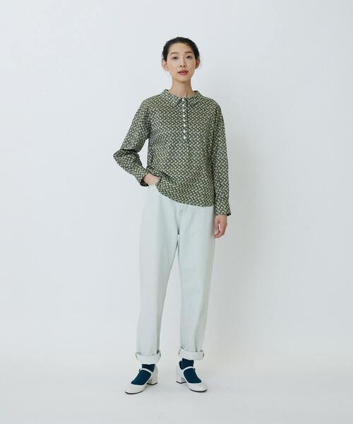 極美品＊ロワズィール リバティプリントフラットカラーブラウス 綿 長袖 洗える LOISIR（ロワズィール）の「リバティプリントフラットカラーブラウス