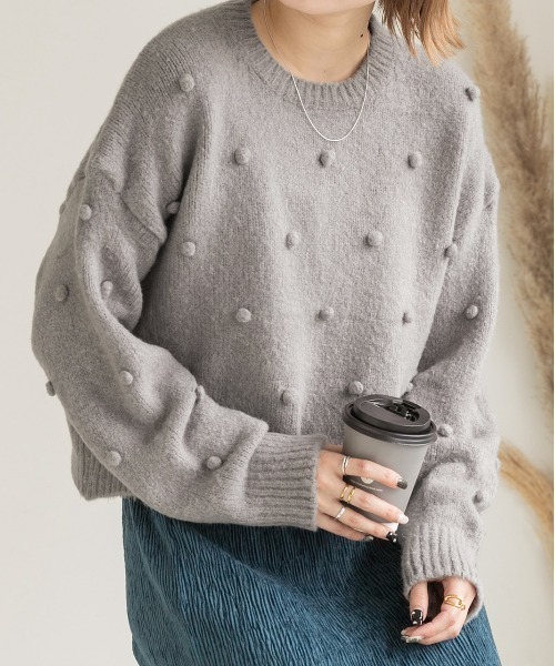 ad thie(アドティエ)の「ドット柄・クルーネック ショート丈ニット(ニット/セーター・レディース・オフホワイト/グレー/グリーン・FREE)」の2枚目の写真