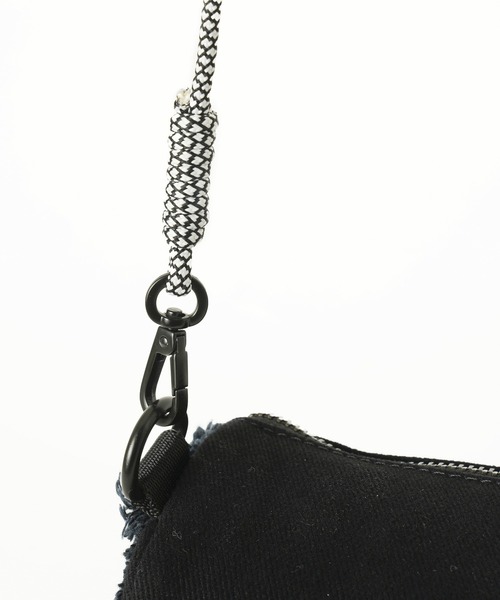 PUMA（プーマ）の「PUMA X X-GIRL HAND BAG（ショルダーバッグ・レディース・ブラック・ONE SIZE）」の7枚目の写真