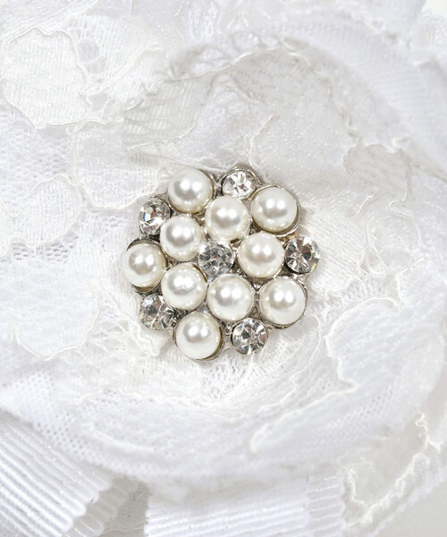 Tartine et Chocolat(タルティーヌエショコラ)の「【日本製】パールラインストーンラッセルレースコサージュ(リング)」 WEAR