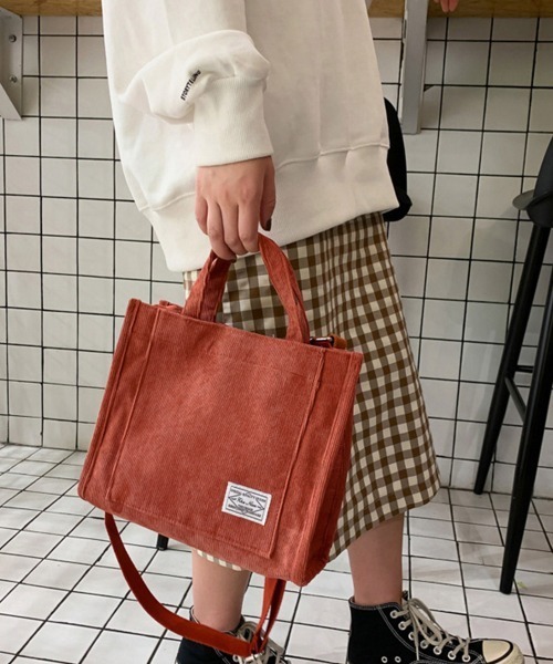 Miniministore（ミニミニストア）の「コーデュロイ ミニトートバッグ 3way（ショルダーバッグ・レディース・ブラック/ダークグリーン/ベージュ/イエロー/レンガ・フリー）」の8枚目の写真