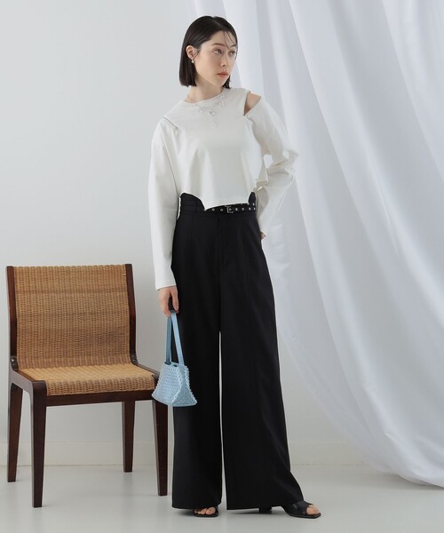 Ray BEAMS(レイビームス)の「Ray BEAMS / ショルダー ジップ Tシャツ(Tシャツ/カットソー・レディース・ホワイト/ブラック・ONE SIZE)」の4枚目の写真