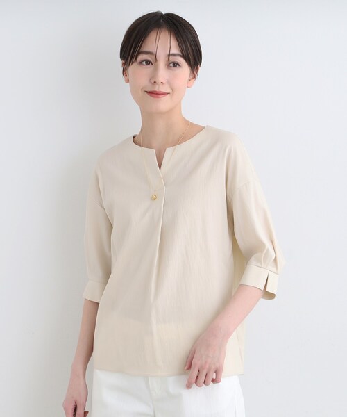 INDIVI(インディヴィ)の「◆【洗える/UVケア/SETUP可能】キーネック6分袖ブラウス(シャツ/ブラウス・レディース・ネイビー/ナチュラル/スミクロ/ブラック・13/03/38/34/19/12/05/15 )」の16枚目の写真