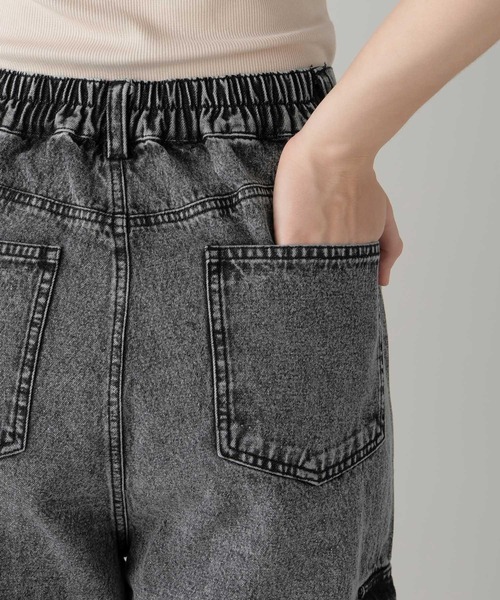 FOREVER 21（フォーエバー トゥエンティーワン）の「【2024SS】デニムカーゴストレートパンツ（デニムパンツ・レディース・ブルー/ブラック・FREE）」の16枚目の写真