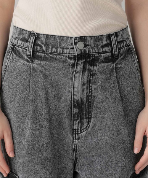 FOREVER 21（フォーエバー トゥエンティーワン）の「【2024SS】デニムカーゴストレートパンツ（デニムパンツ・レディース・ブルー/ブラック・FREE）」の15枚目の写真