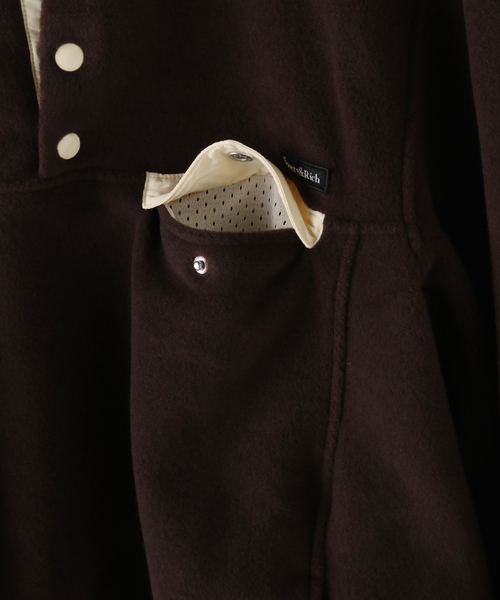 SPORTY&RICH（スポーティアンドリッチ）の「【SPORTY&RICH / スポーティアンドリッチ】BUTTONED POLAR SWEATSHIRT（スウェット・レディース・ブラウン・LARGE/MEDIUM/SMALL）」の7枚目の写真