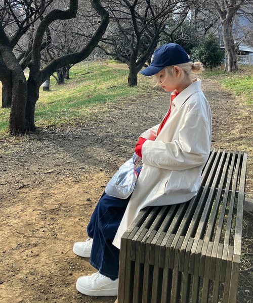 AS KNOW AS plus（アズノゥアズプラス）の「◎シンプルステンカラーコート　【2024SSアイテム】（ステンカラーコート・レディース・ライトカーキ/ネイビー/アイボリー・FREE）」の4枚目の写真