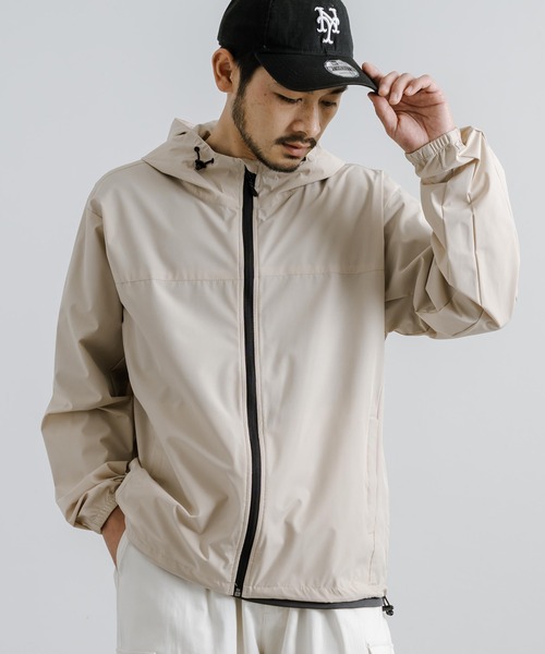 Rocky Monroe(ロッキーモンロー)の「フーデットウインドブレーカー / マウンテンパーカー(マウンテンパーカー・メンズ・ブルーグリーン/ベージュ/カーキ/カーキ系/ブルー系/ブラック/ブラック×カーキ/ベージュ系/ライトグリーン・LL/M/L)」の4枚目の写真