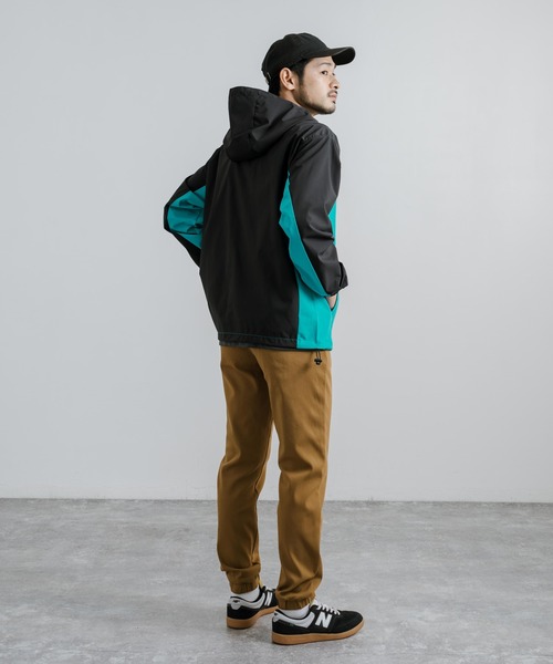 Rocky Monroe(ロッキーモンロー)の「フーデットウインドブレーカー / マウンテンパーカー(マウンテンパーカー・メンズ・ブルーグリーン/ベージュ/カーキ/カーキ系/ブルー系/ブラック/ブラック×カーキ/ベージュ系/ライトグリーン・LL/M/L)」の17枚目の写真