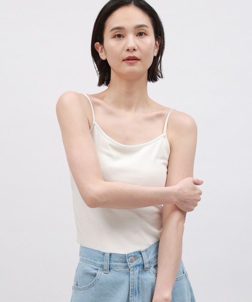 LAKOLE（ラコレ）の「Wストラップカップキャミ / 106662（キャミソール・レディース・ネイビー/ライトベージュ/ブラック/オフホワイト・SMALL/MEDIUM）」の9枚目の写真