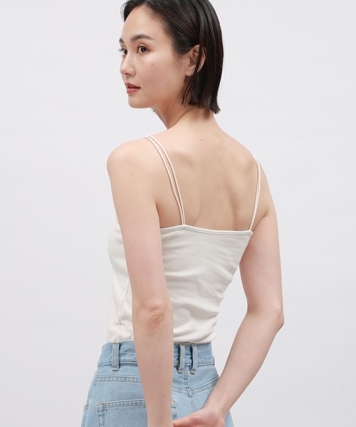 LAKOLE（ラコレ）の「Wストラップカップキャミ / 106662（キャミソール・レディース・ネイビー/ライトベージュ/ブラック/オフホワイト・SMALL/MEDIUM）」の11枚目の写真