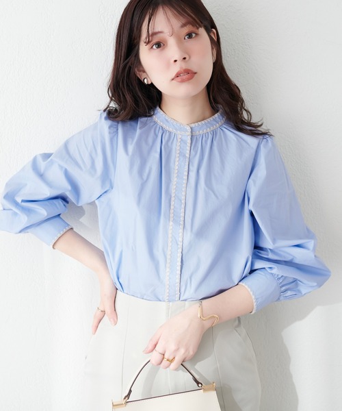 natural couture（ナチュラルクチュール）の「はまぐり刺繍配色ギャザーブラウス（シャツ/ブラウス・レディース・オフホワイト/サックスブルー/ライトベージュ・FREE）」の16枚目の写真