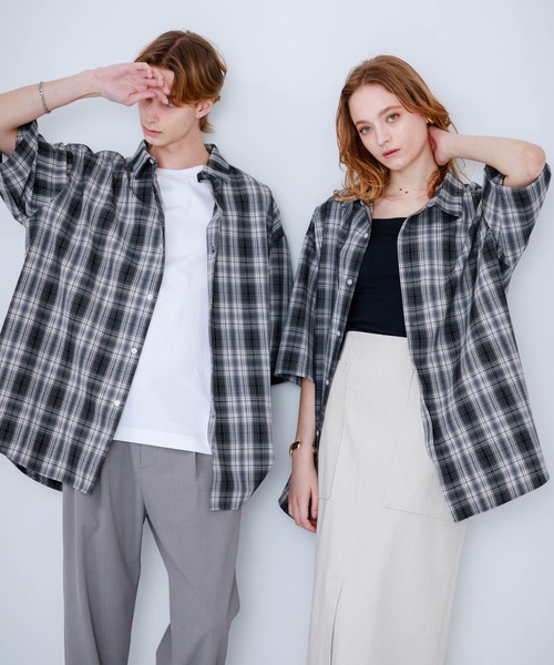 SENSE OF PLACE by URBAN RESEARCH（センスオブプレイスバイアーバンリサーチ）の「『ユニセックス』エクストラルーズシャツ(5分袖)（シャツ/ブラウス・メンズ・チャコールグレー/ベージュ/その他3/グレー/その他1/その他2/ライトブルー/ライトグレー・MEDIUM/LARGE）」の6枚目の写真