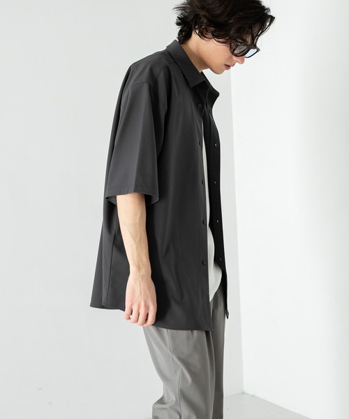 SENSE OF PLACE by URBAN RESEARCH（センスオブプレイスバイアーバンリサーチ）の「『ユニセックス』エクストラルーズシャツ(5分袖)（シャツ/ブラウス・メンズ・チャコールグレー/ベージュ/その他3/グレー/その他1/その他2/ライトブルー/ライトグレー・MEDIUM/LARGE）」の17枚目の写真