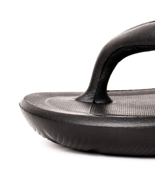 TAW&TOE（トーアンドトー）の「【TAW&TOE/トーアンドトー】ZEROVITY Flipflop OG リカバリーサンダル（サンダル・メンズ・ブラック/チャコールグレー・XL/L/M）」の3枚目の写真