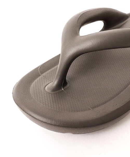 TAW&TOE（トーアンドトー）の「【TAW&TOE/トーアンドトー】ZEROVITY Flipflop OG リカバリーサンダル（サンダル・メンズ・ブラック/チャコールグレー・XL/L/M）」の18枚目の写真