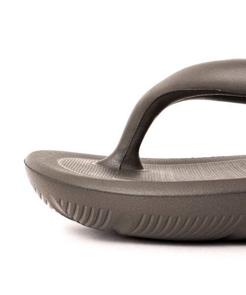 TAW&TOE（トーアンドトー）の「【TAW&TOE/トーアンドトー】ZEROVITY Flipflop OG リカバリーサンダル（サンダル・メンズ・ブラック/チャコールグレー・XL/L/M）」の20枚目の写真