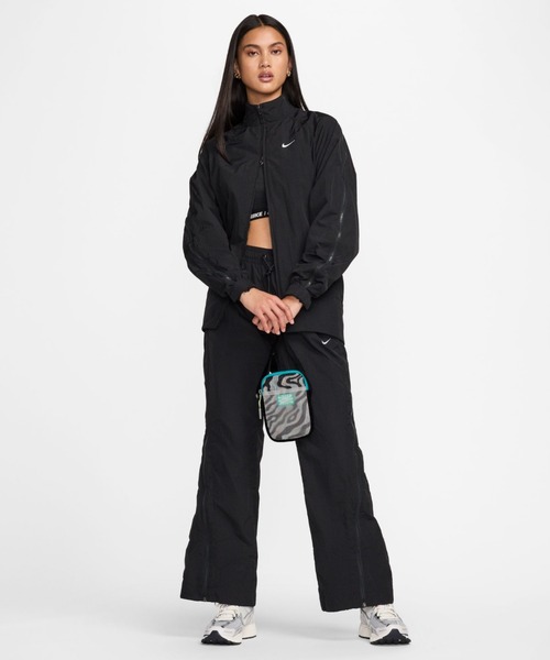 NIKE(ナイキ)の「ナイキ ヘリテージ クロスボディバッグ (スモール、1L) / Nike Heritage Crossbody Bag (Small、1L)(ボディバッグ/ウエストポーチ・メンズ・ライム/ブラック・ONE SIZE)」の21枚目の写真