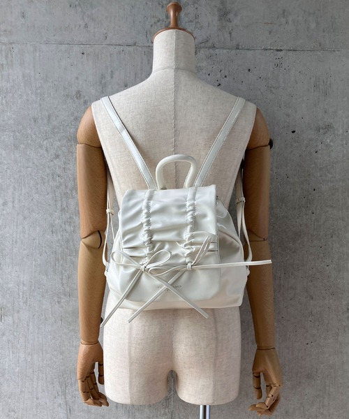 meJane（ミージェーン）の「リボンギャザーバックパック（バックパック/リュック・レディース・ブラック/オフホワイト/シルバー・FREE）」の19枚目の写真