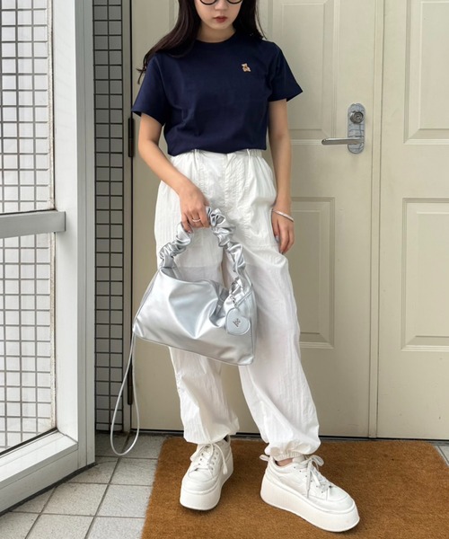 one after another NICE CLAUP(ワンアフターアナザーナイスクラップ)の「ハートミラーチャーム付きドロストバッグ(トートバッグ・レディース・アイボリー/シルバー/ブラック・FREE)」の12枚目の写真