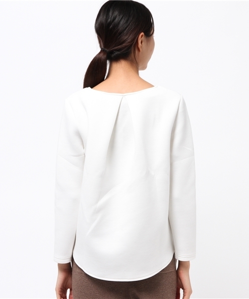 koe(コエ)の「バックタックコクーン長袖プルオーバー(Tシャツ/カットソー・レディース・オフホワイト/杢グレー/ネイビー・MEDIUM/LARGE/SMALL)」の6枚目の写真