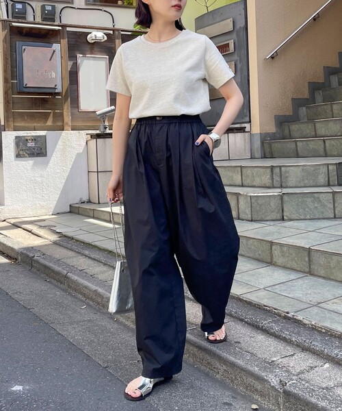 fredy emue（フレディエミュ）の「【新色登場】FRワッペンBASIC Tシャツ（Tシャツ/カットソー・レディース・チャコールグレー/ライトグレー/グレイッシュベージュ/オフホワイト/グレー・38）」の16枚目の写真