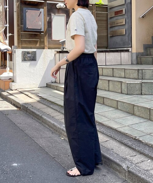 fredy emue（フレディエミュ）の「【新色登場】FRワッペンBASIC Tシャツ（Tシャツ/カットソー・レディース・チャコールグレー/ライトグレー/グレイッシュベージュ/オフホワイト/グレー・38）」の18枚目の写真