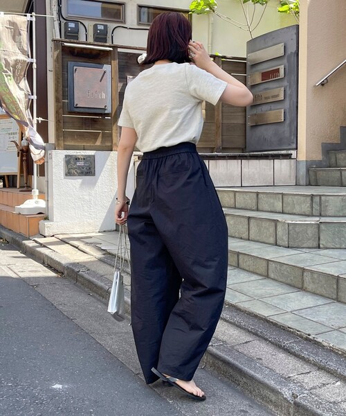 fredy emue（フレディエミュ）の「【新色登場】FRワッペンBASIC Tシャツ（Tシャツ/カットソー・レディース・チャコールグレー/ライトグレー/グレイッシュベージュ/オフホワイト/グレー・38）」の19枚目の写真