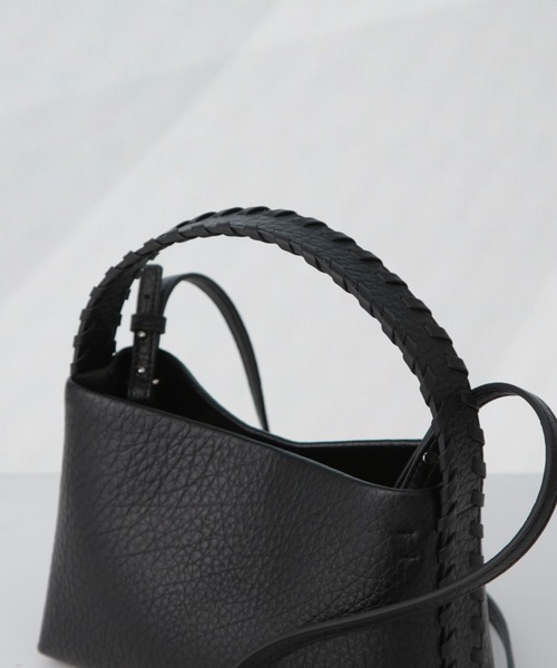 ADD CULUMN（アドカラム）の「ADD CULUMN/TURN WIDE SHLD（ハンドバッグ・レディース・ブラック/ブラウン・FREE）」の4枚目の写真