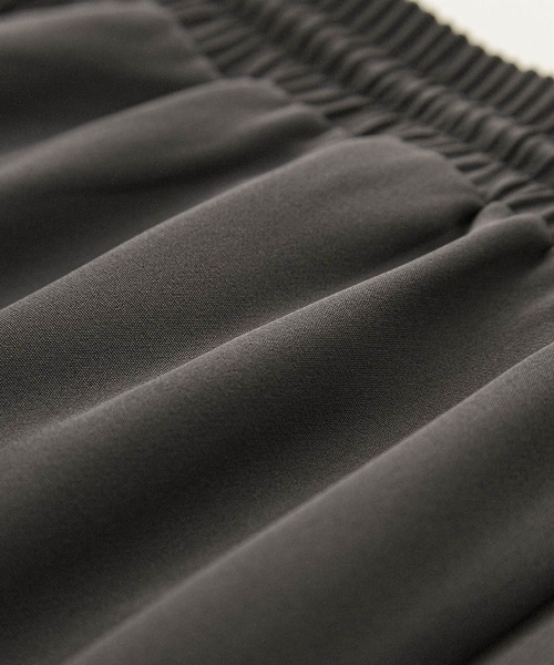 Alfred Alex(アルフレッドアレックス)の「【Alfred Alex】ダブルフェイス ラインワイドトラックショートパンツ/バスパン(その他パンツ・メンズ・ブラック/チャコールグレー/サックスブルー/グレイッシュベージュ/グレイッシュブルー/ブラック系・L/M/S)」の19枚目の写真