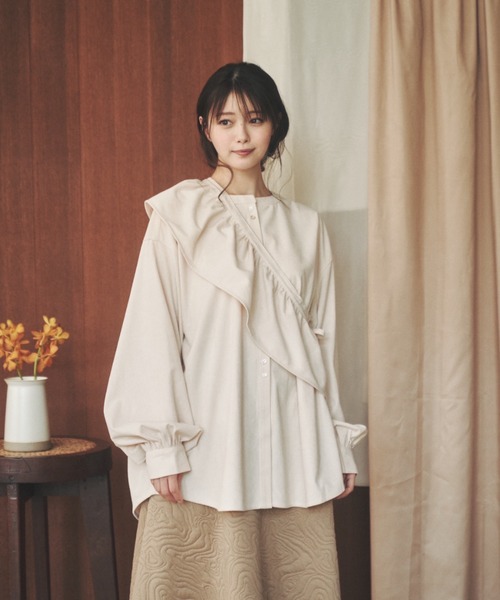 moi tytto(モイテュット)の「フリル付きクルーネックコーデュロイシャツ(シャツ/ブラウス・レディース・ナチュラル/ベージュ/ブラウン・FREE)」の20枚目の写真