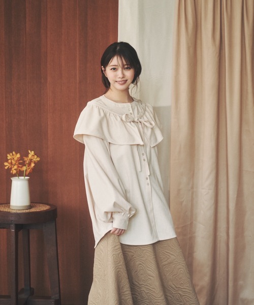 moi tytto(モイテュット)の「フリル付きクルーネックコーデュロイシャツ(シャツ/ブラウス・レディース・ナチュラル/ベージュ/ブラウン・FREE)」の21枚目の写真