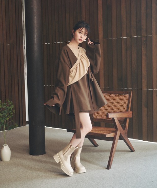 moi tytto(モイテュット)の「フリル付きクルーネックコーデュロイシャツ(シャツ/ブラウス・レディース・ナチュラル/ベージュ/ブラウン・FREE)」の7枚目の写真