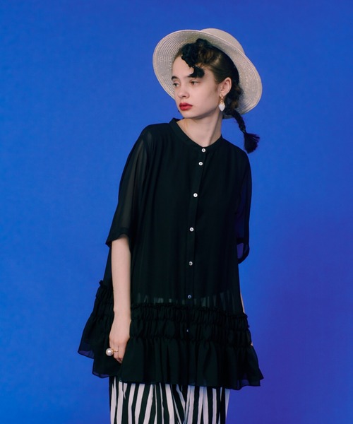 manana suerte(マニャーナスエルテ)の「ボリュームフリルシアーブラウス(シャツ/ブラウス・レディース・ブラック・FREE)」の1枚目の写真