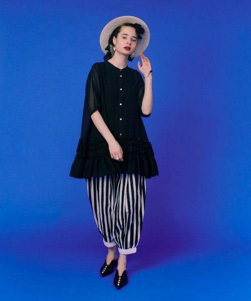 manana suerte(マニャーナスエルテ)の「ボリュームフリルシアーブラウス(シャツ/ブラウス・レディース・ブラック・FREE)」の9枚目の写真