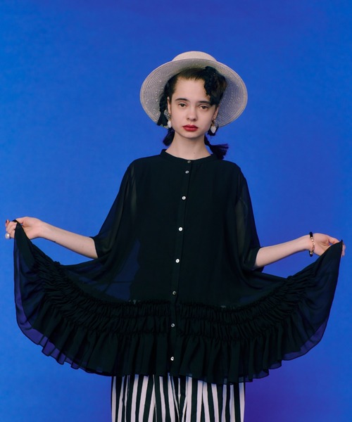 manana suerte(マニャーナスエルテ)の「ボリュームフリルシアーブラウス(シャツ/ブラウス・レディース・ブラック・FREE)」の3枚目の写真