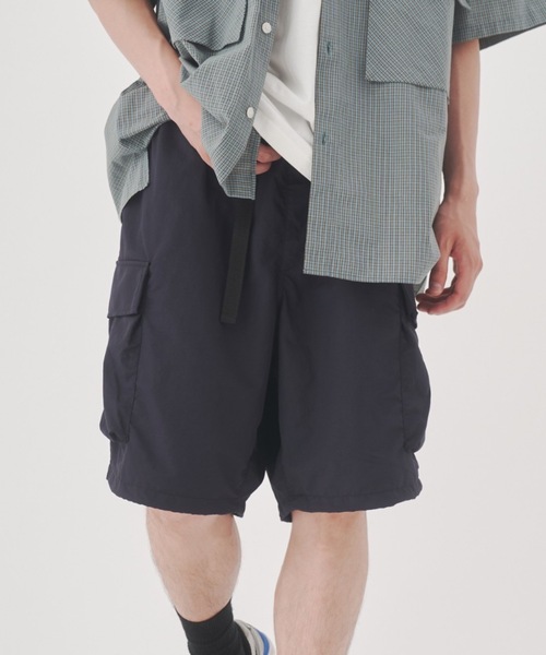 YOEL(ヨエル)の「YOEL - nylon cargo short pants / ナイロンカーゴショートパンツ(カーゴパンツ・メンズ・カーキ/ネイビー・LARGE/MEDIUM)」の1枚目の写真