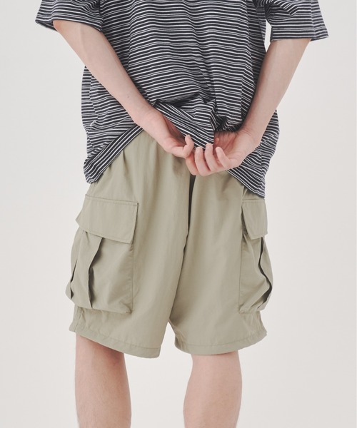 YOEL(ヨエル)の「YOEL - nylon cargo short pants / ナイロンカーゴショートパンツ(カーゴパンツ・メンズ・カーキ/ネイビー・LARGE/MEDIUM)」の13枚目の写真