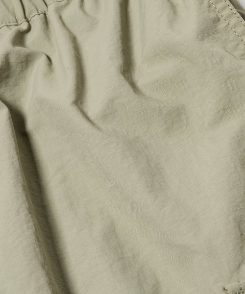 YOEL(ヨエル)の「YOEL - nylon cargo short pants / ナイロンカーゴショートパンツ(カーゴパンツ・メンズ・カーキ/ネイビー・LARGE/MEDIUM)」の17枚目の写真