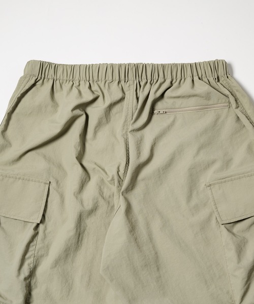 YOEL(ヨエル)の「YOEL - nylon cargo short pants / ナイロンカーゴショートパンツ(カーゴパンツ・メンズ・カーキ/ネイビー・LARGE/MEDIUM)」の21枚目の写真
