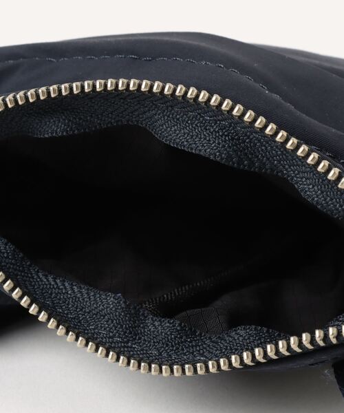 ADAM PATEK（アダムパテック）の「ADAM PATEK/【Anza】BREATHATEC mini shoulderbag（ショルダーバッグ・メンズ・ネイビー/ブラック・ONESIZE）」の5枚目の写真