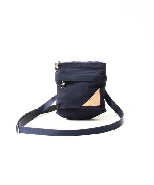 ADAM PATEK（アダムパテック）の「ADAM PATEK/【Anza】BREATHATEC mini shoulderbag（ショルダーバッグ・メンズ・ネイビー/ブラック・ONESIZE）」の8枚目の写真