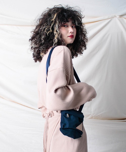 ADAM PATEK（アダムパテック）の「ADAM PATEK/【Anza】BREATHATEC mini shoulderbag（ショルダーバッグ・メンズ・ネイビー/ブラック・ONESIZE）」の16枚目の写真