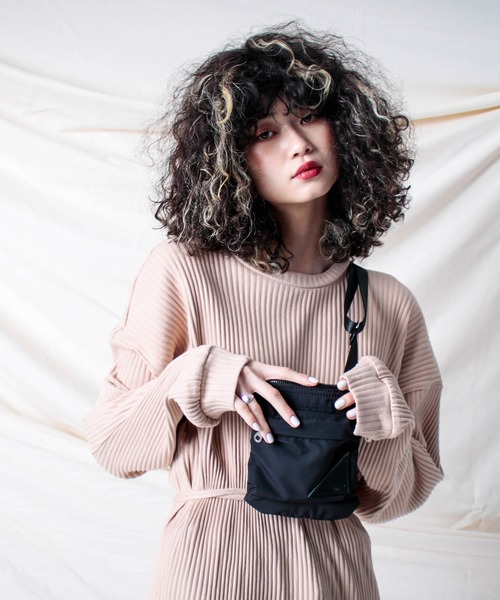ADAM PATEK（アダムパテック）の「ADAM PATEK/【Anza】BREATHATEC mini shoulderbag（ショルダーバッグ・メンズ・ネイビー/ブラック・ONESIZE）」の11枚目の写真